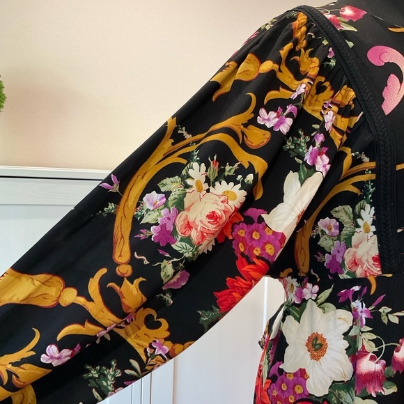 Floral Black Midi Dress - Picture 5 of 16